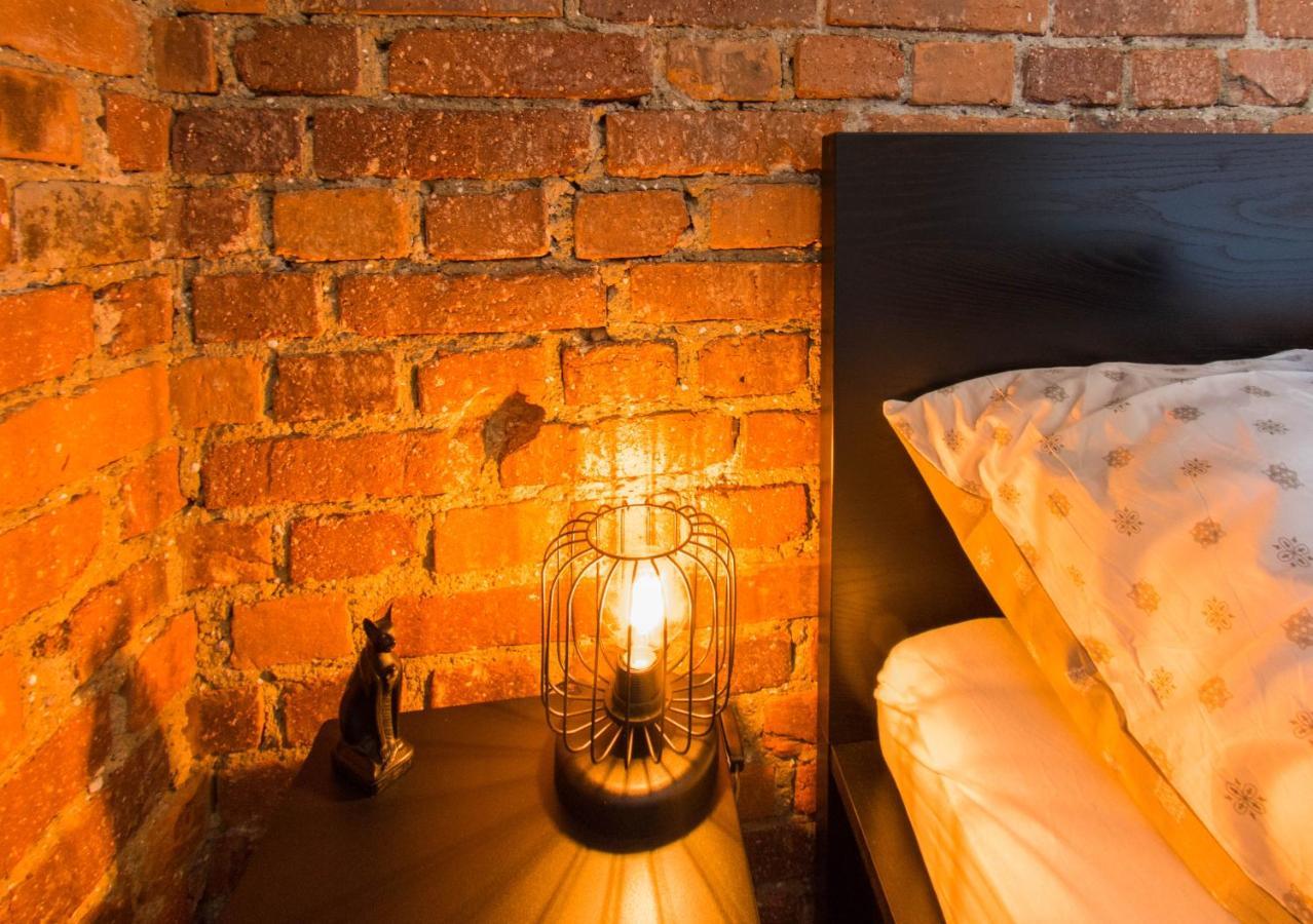 Apartament Wita Stwosza Еленя-Гура Экстерьер фото