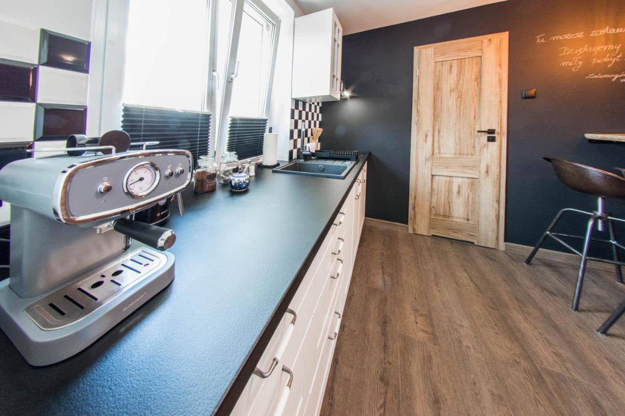 Apartament Wita Stwosza Еленя-Гура Экстерьер фото